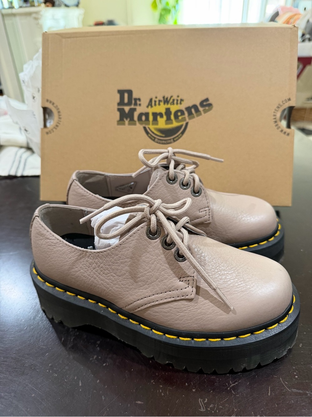 Dr. Martens 1461 Quad ll Oxford Platform Vintage Taupe women’s Size 5 NEW